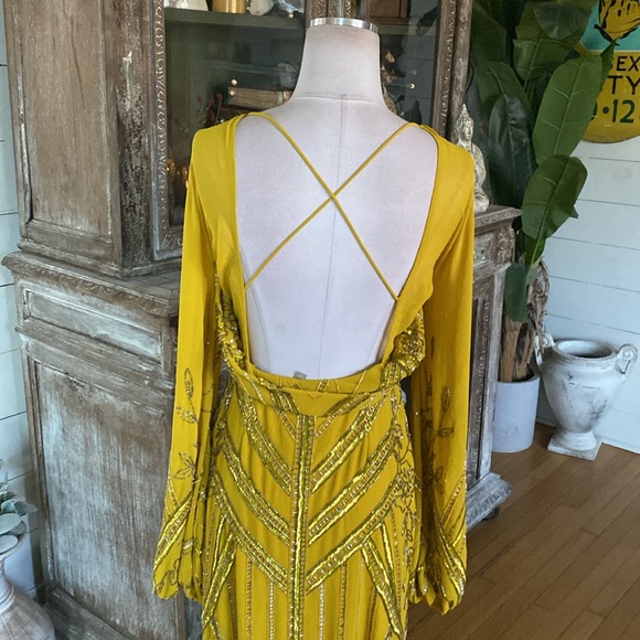 ASOS BEADED SPECIAL OCCASION LONG SLEEVE DRESS OPEN BACK 4 NEW - Picture 7 of 11